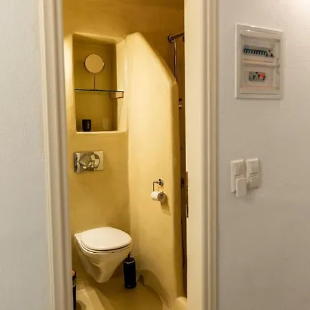 Santorini Retreat *